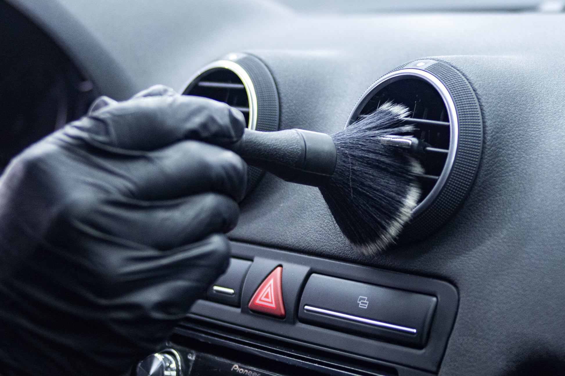Šepečių rinkinys interjero valymui - šepečiai automobilio valymui - cheminio valymo šepečiai - sauso valymo šepečiai - mašinos valymo šepetėliai